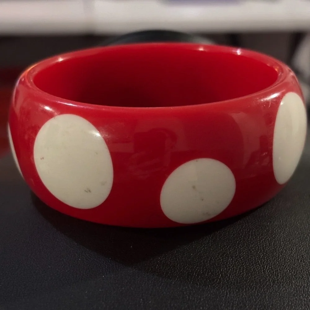 N/A vintage red